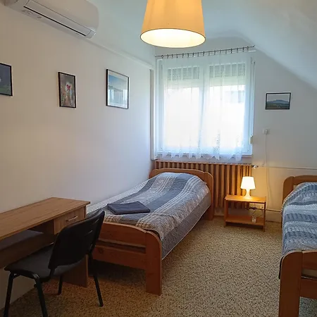 Herőke Terény