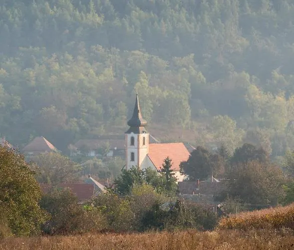 Herőke Terény
